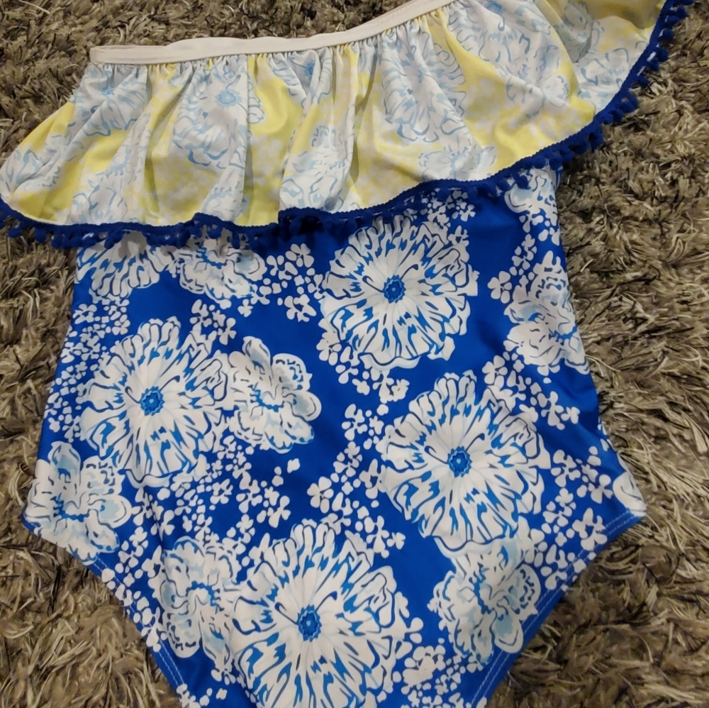 Bathing suit - Picture 2 of 5